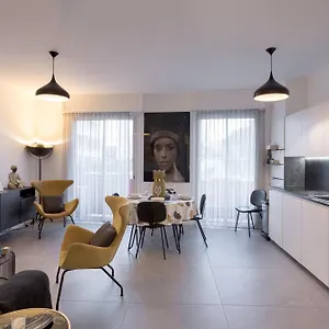 https://cannes-croisette-hotel-marriott-spacieux-3-pieces.fr-provencehotel.com